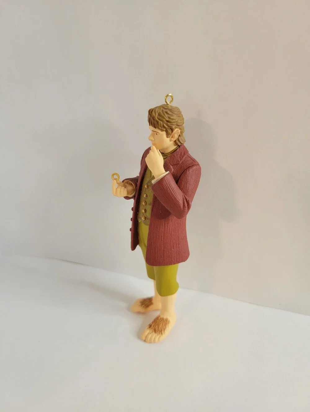 Bilbo & The Ring, Burgundy Jacket Green Pants Hobbit Ornament